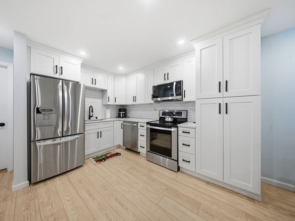 9 Weld St 19, Framingham MA 01702