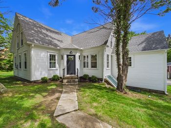 159 County St