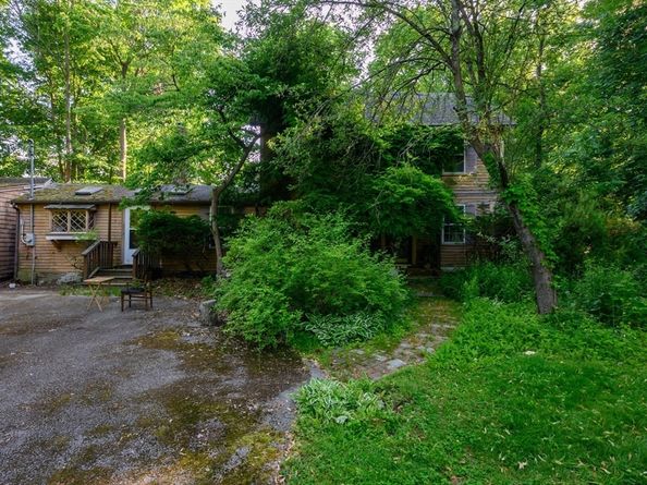 60 Thaxter Street, Hingham MA 02043