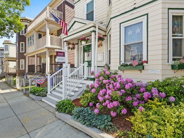 9 Romsey St 3, Boston MA 02125