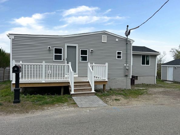 100 Westminster Rd, Weymouth MA 02189