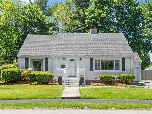 9 Oaklandvale Ave, Saugus MA 01906