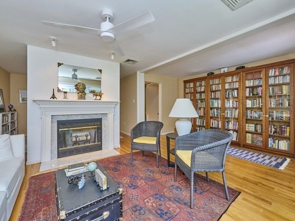 31 Angela Lane 31, Watertown MA 02472