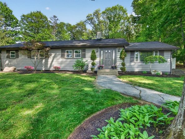 169 Woodland St, Natick MA 01760
