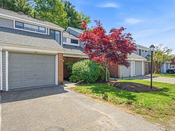 153 Greenbrook Dr