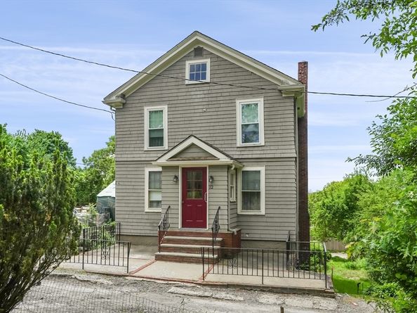 12 Bungalow Rd, Boston MA 02132