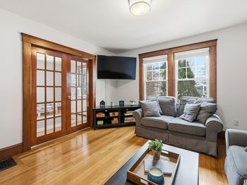 233 Lowell St