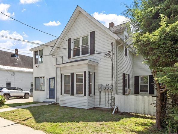 205 Pine St, Gardner MA 01440
