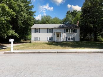 24 Saddle Drive