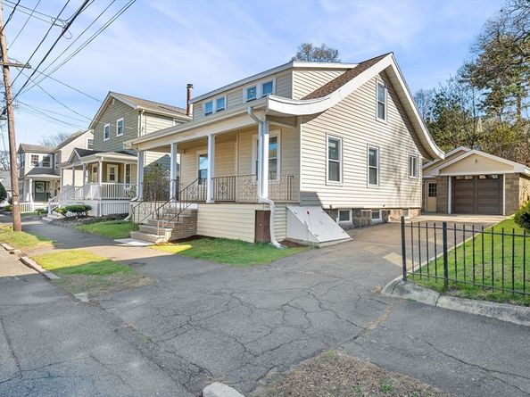 21 Fair Oaks Ave, Lynn MA 01904
