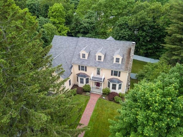 14 Nassau Drive, Winchester MA 01890