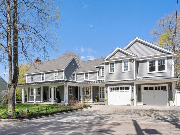6 Hale Place, Medfield MA 02052