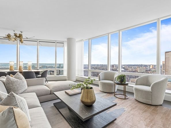 430 Stuart St 31A, Boston MA 02116