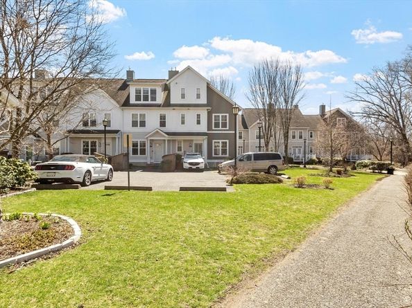 7 Lark Dr 202, Boston MA 02126