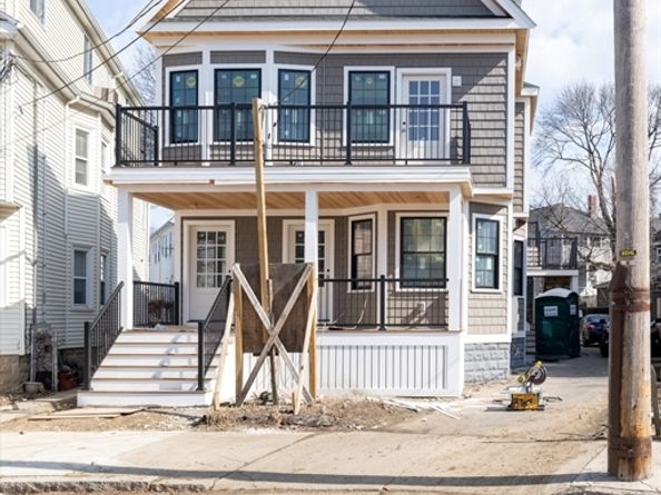 23 College Hill Rd 1, Somerville MA 02144
