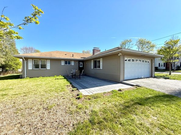 14 Governors St, Worcester MA 01606