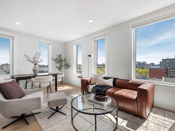 2 Maverick Square 401, Boston MA 02128