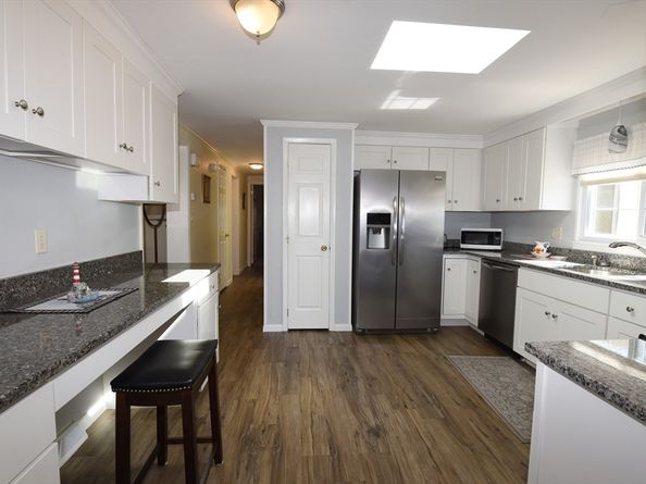 17 Birch Street, Rockland MA 02370