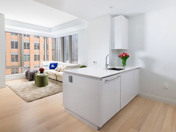135 Seaport Blvd 708, Boston MA 02210