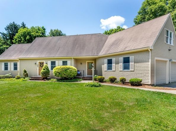 140 Grace Ln, Stoughton MA 02072