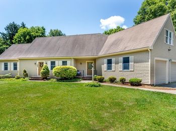 140 Grace Ln