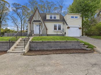 13 Marilyn Drive