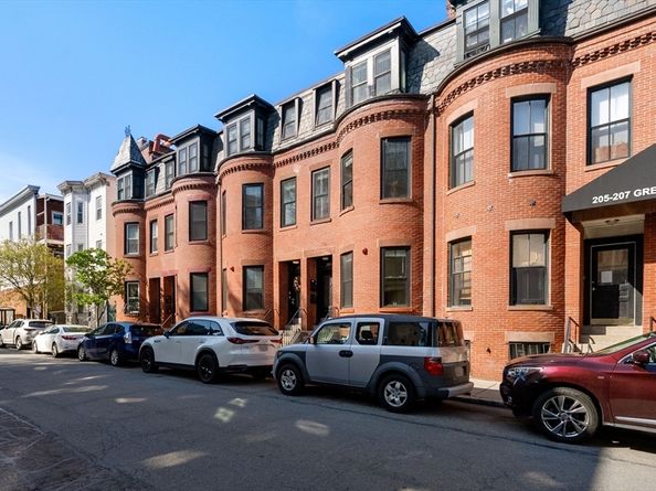 209 Green St, Cambridge MA 02139