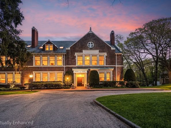 63 Garden Rd C5, Wellesley MA 02481