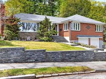76 Goodnough Rd