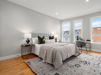 123-125 Centre St
