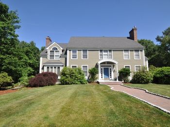 9 Breezy Point Rd