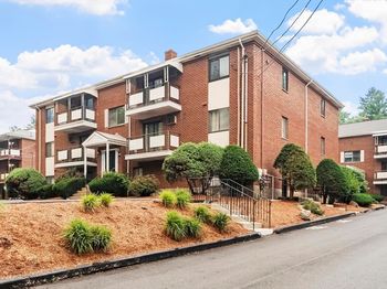 20 Colonial Drive