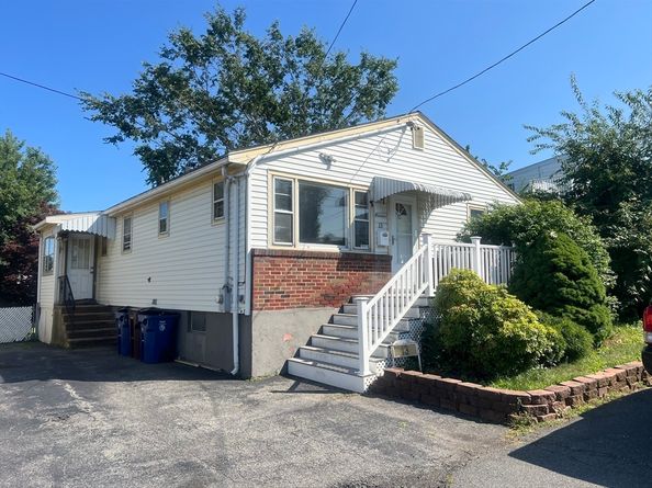 13 Lantern Rd, Revere MA 02151