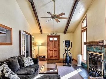 81 Riverview Cir