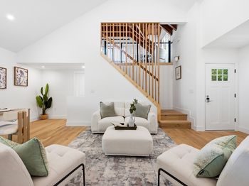 6 Amherst Rd