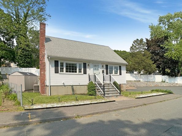 217 Cedar Brook Rd, Lynn MA 01904