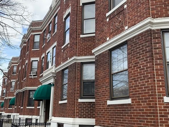 1568 Commonwealth Ave 12, Boston MA 02135