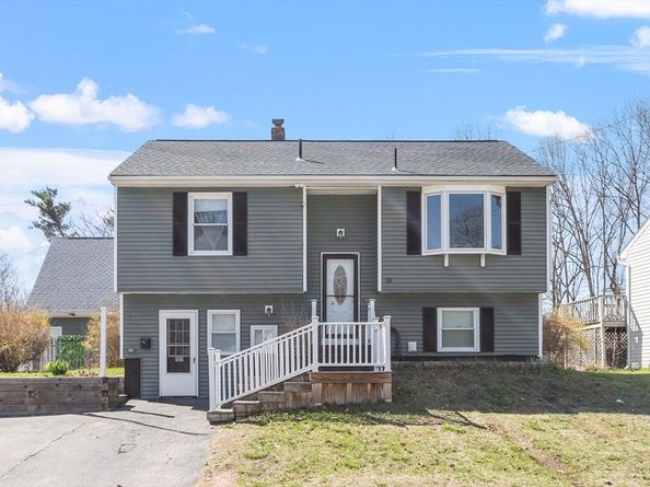 53 Laurel Hill Rd, Southbridge MA 01550