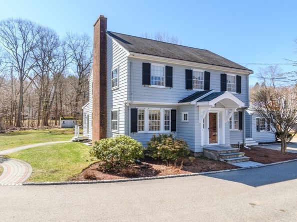 786 Boston Post Rd, Weston MA 02493
