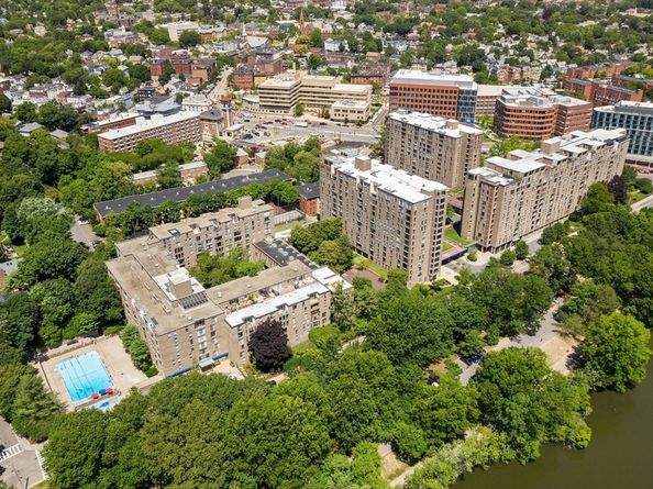 99 Pond Ave 222, Brookline MA 02445