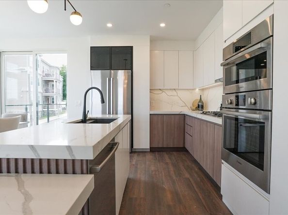 29 Woodford St 1, Boston MA 02125