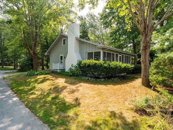 8 Captain's Lane, Mattapoisett MA 02739