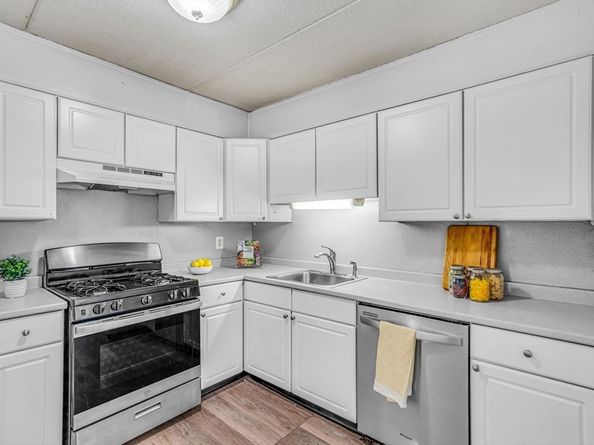 1550 Worcester Road 101, Framingham MA 01702