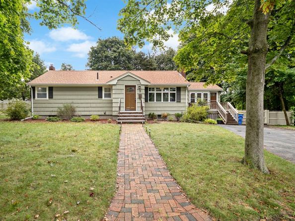 2 Smith Rd, Randolph MA 02368