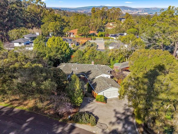 1216 Marlborough Road, Hillsborough CA 94010