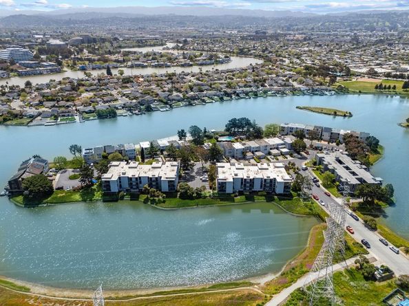 651 Port Drive 208, San Mateo CA 94404