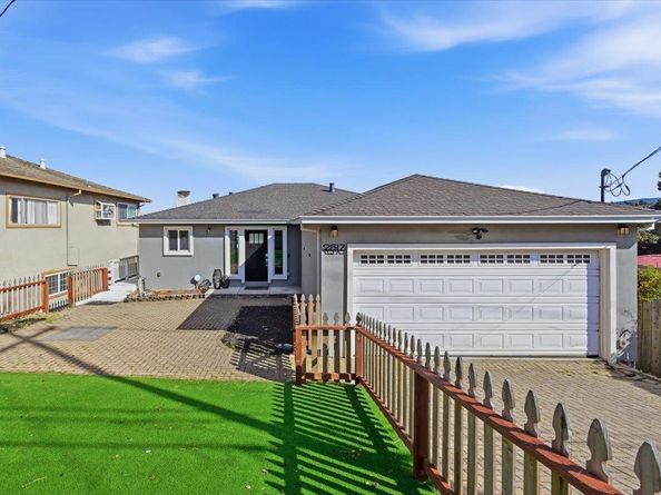 2517 Read Avenue, Belmont CA 94002