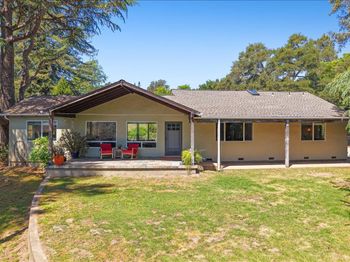 11 Eureka Canyon Road