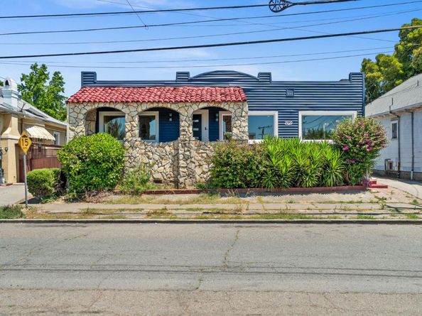 2926 E 22nd Street, Oakland CA 94601