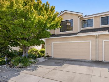 34761 Comstock Common